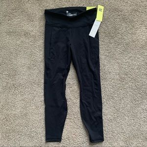 High-Rise Leggings w/ Pockets